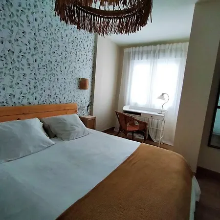 Апартаменты Piso Con Encanto En Pleno Centro Овьедо
